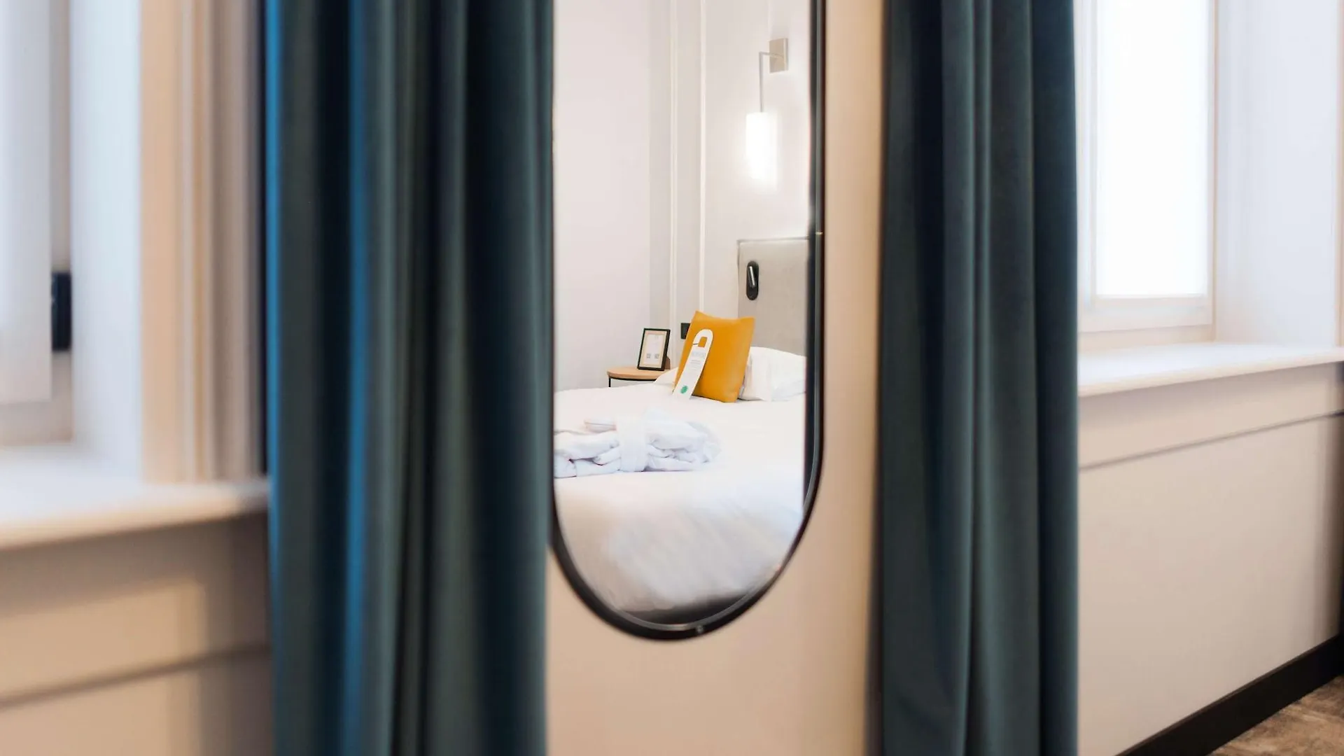 Best Western Urban Hotel Lille 3*,