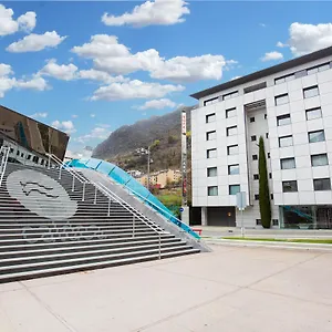 Yomo Mola Park Hotel Les Escalades