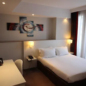 https://holiday-inn-auteuil.fr-paris.fr
